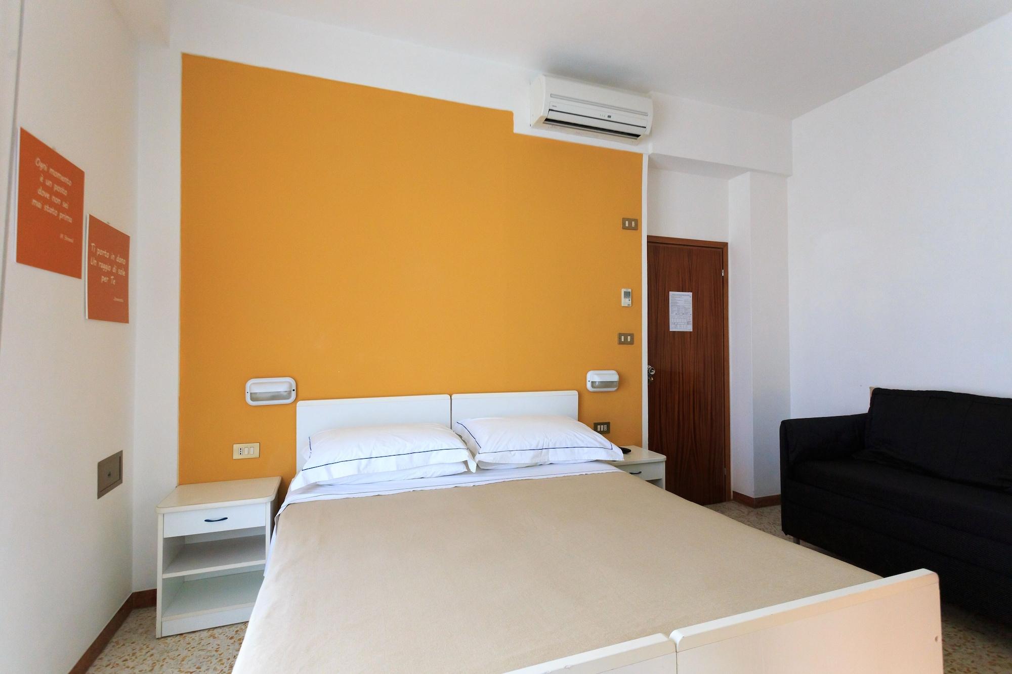 Mini Hotel Rimini Exterior foto
