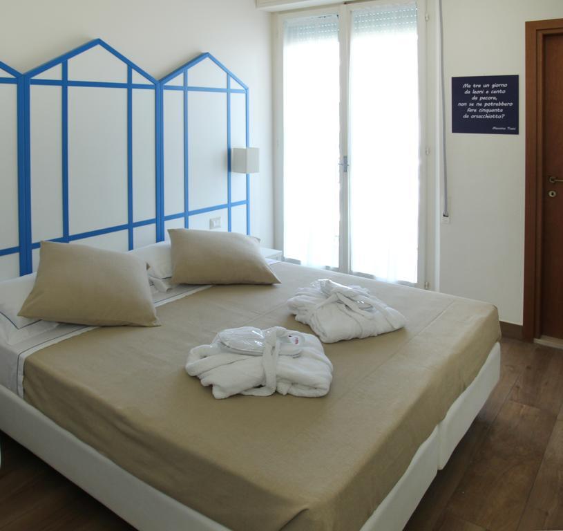 Mini Hotel Rimini Exterior foto
